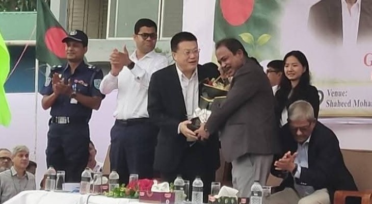 ঠাকুরগাঁওয়ে ৬ হাজার ৫০০ শিক্ষার্থীর হাতে শিক্ষা উপকরণ